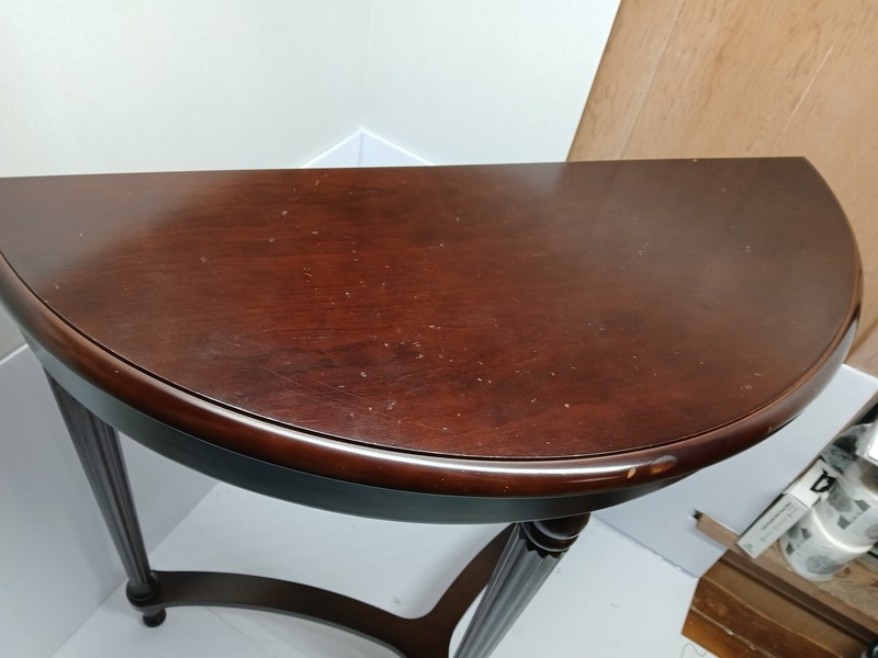 1993 Vtg Bombay Half Moon 059-03-MJ Table Made In Malaysia gallery